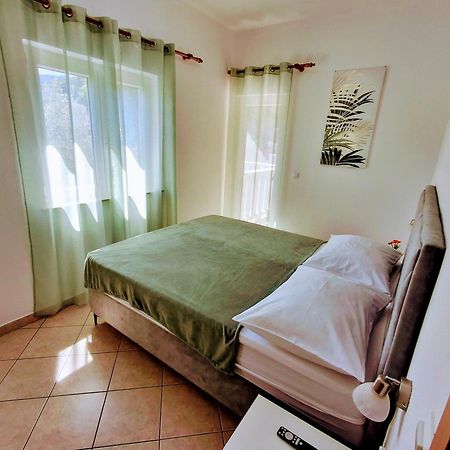מרינה Apartmani Marta מראה חיצוני תמונה