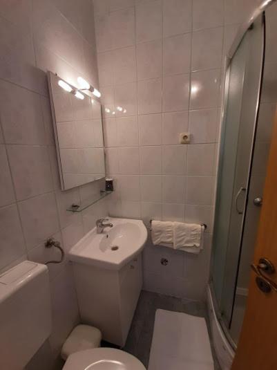 מרינה Apartmani Marta מראה חיצוני תמונה